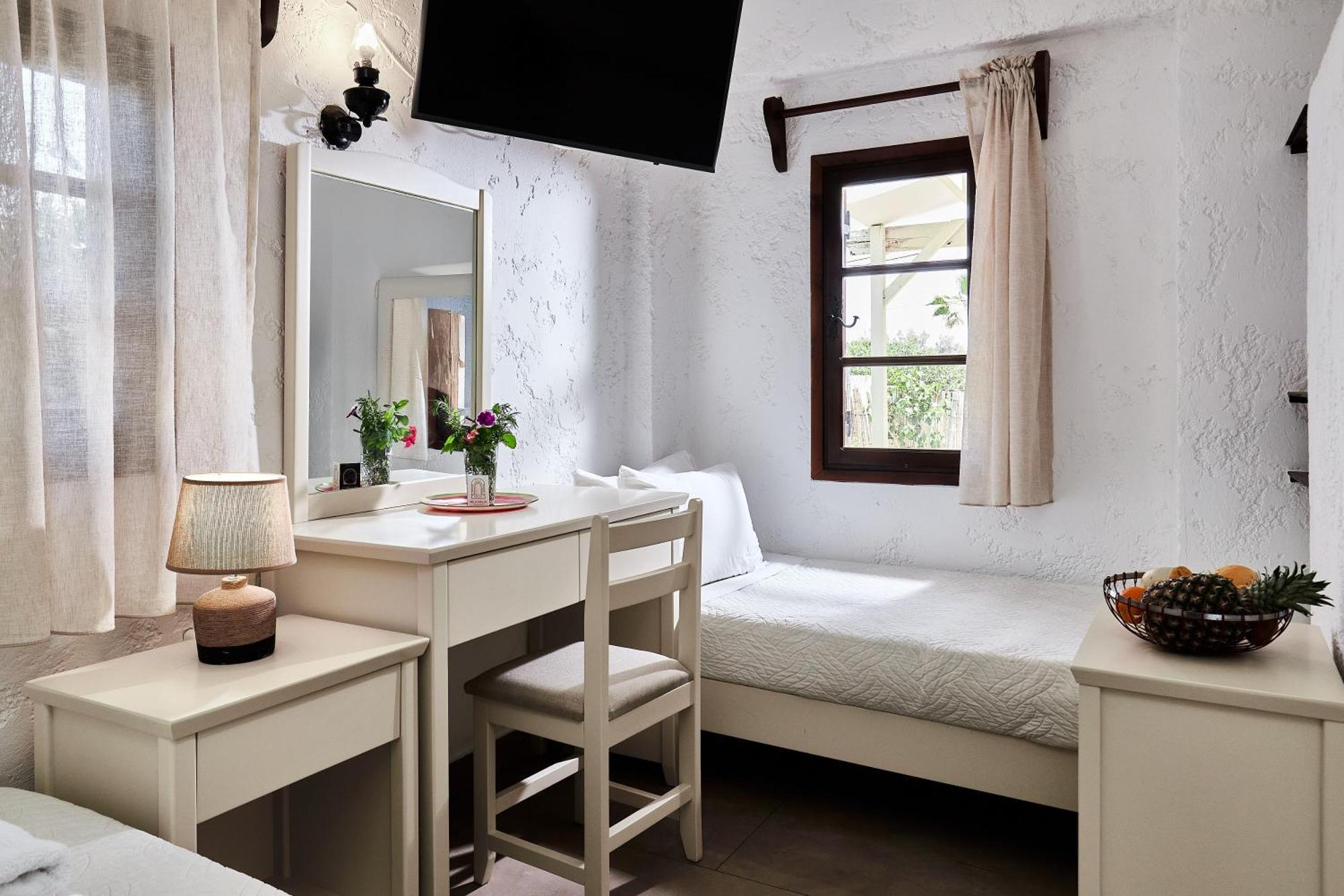 Mila Malia Studios Hotel 외부 사진