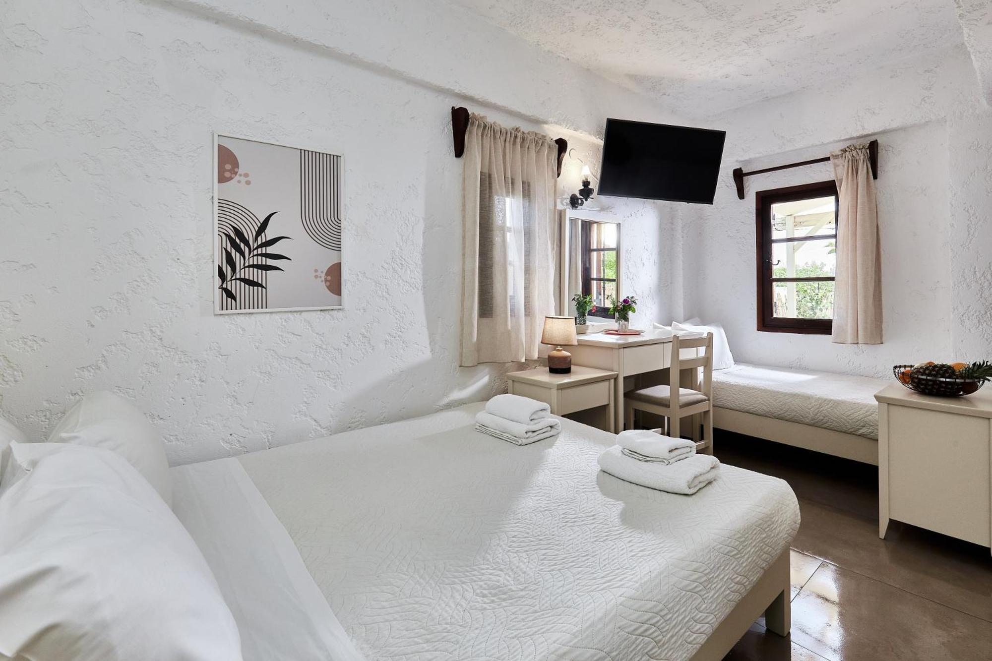 Mila Malia Studios Hotel 외부 사진